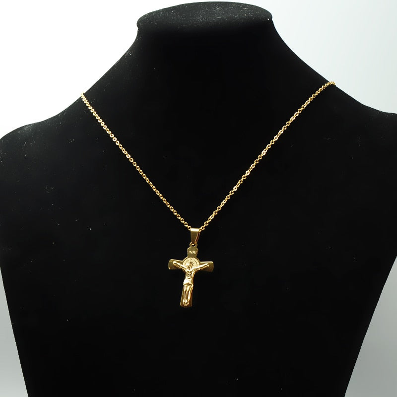 INRI Jesus on the Holy Cross Crucifix Pendant Necklace