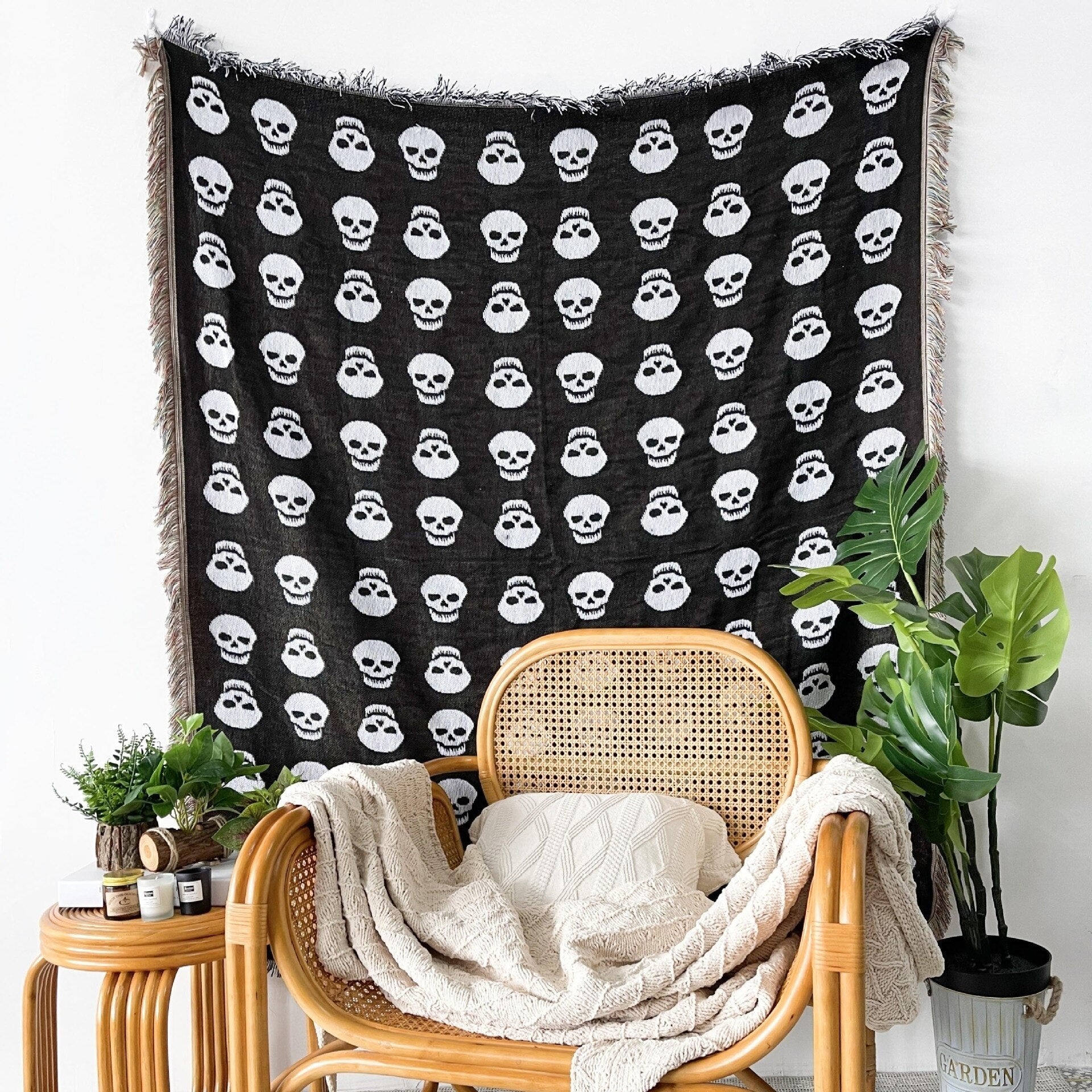 Throw Blanket & Tapestry Skulls on Skulls