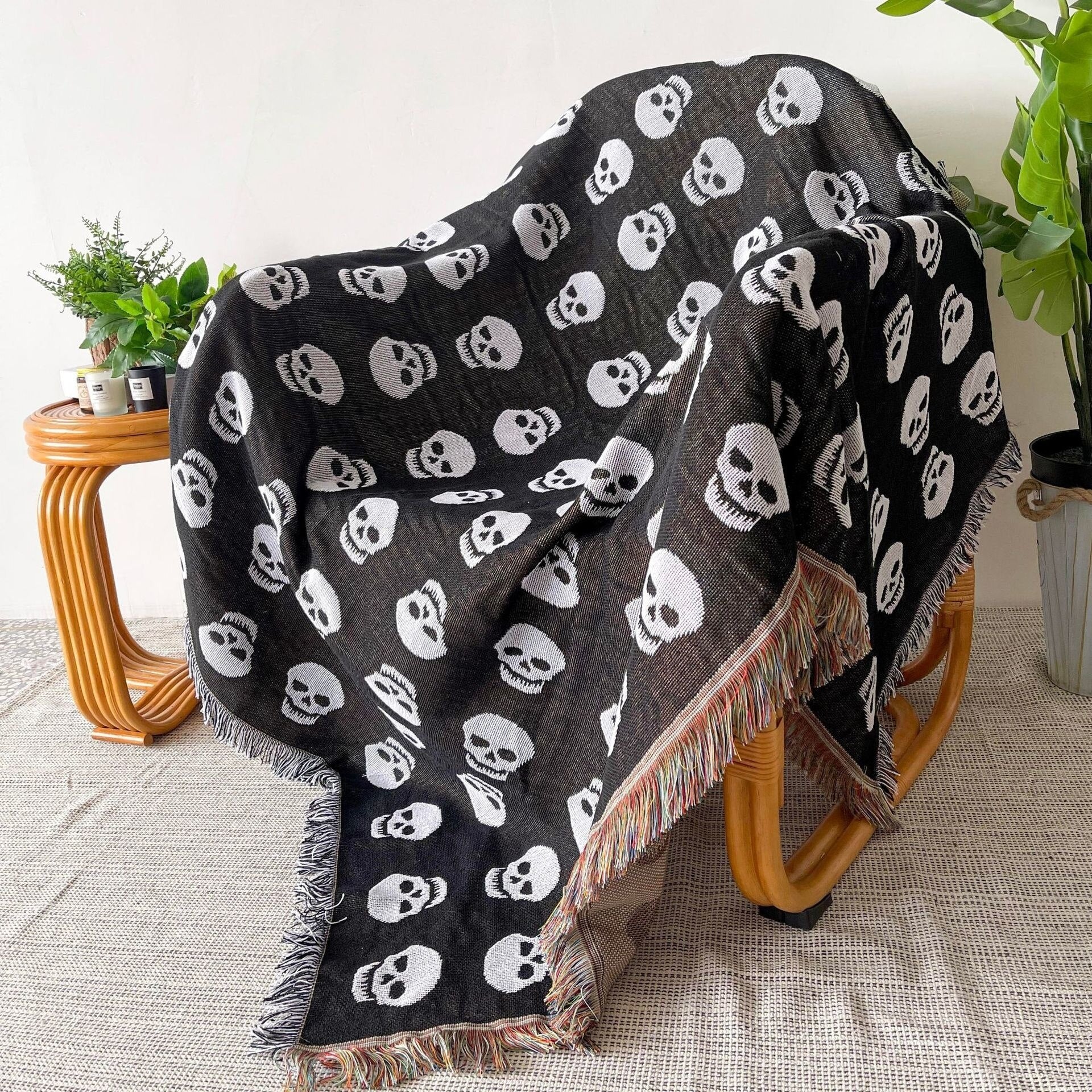 Throw Blanket & Tapestry Skulls on Skulls